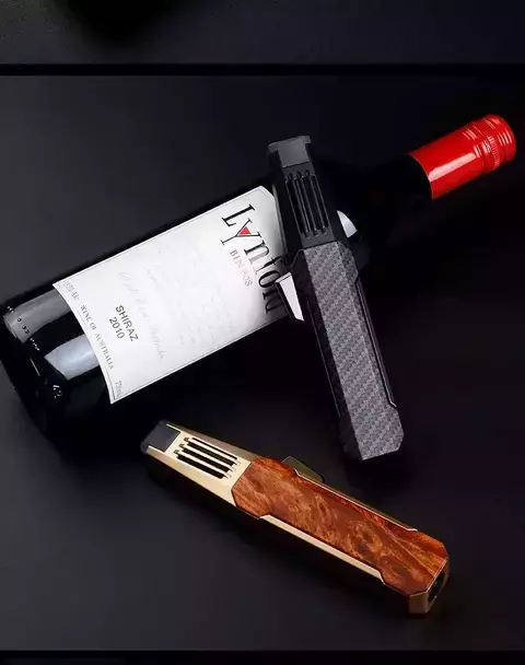 Maçarico Recarregável com chama de alta propulsão - Mundo dos Importados